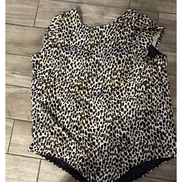 Torrid Swimsuit Size 6 Leopard Print Brown Black ONE PIECE NEW - Picture 2 of 6